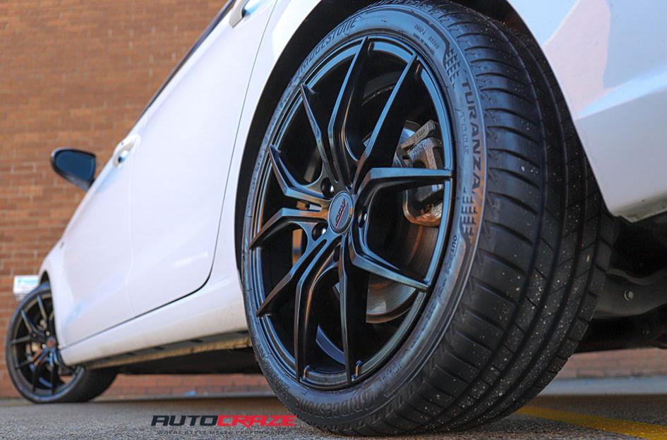 HYUNDAI I30 VENOM BLACK MACHINED FACE